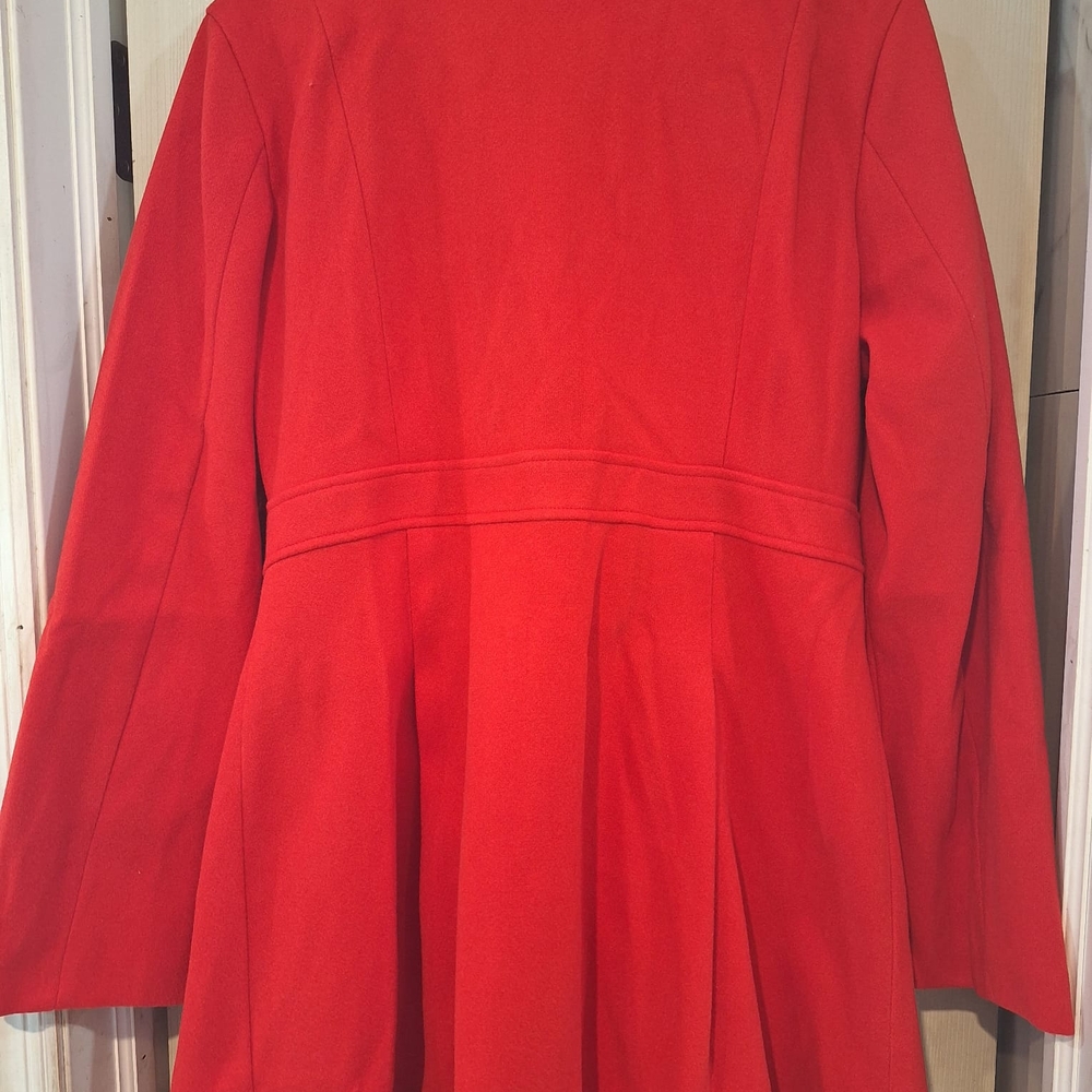 Chic Red Double-Breasted Coat - image 5